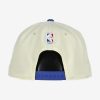 NEW ERA NBA NEW YORK KNICKS DRAFT 9FIFTY SNAPBACK CAP CREAM/ROYAL BLUE