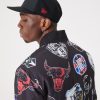 NEW ERA NBA ALL OVER AOP TEAM LOGO BOMBER JACKET BLACK L