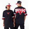 New Era NBA Arch Graphic Chicago Bulls Oversized T-Shirt Black