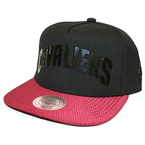 Mitchell & Ness Hide Snapback Cleveland Cavaliers BLACK/BURGUNDY