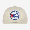 MITCHELL & NESS PHILADELPHIA 76ERS CUT AWAY SNAPBACK NBA OFF WHITE