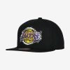 MITCHELL & NESS LOS ANGELES LAKERS Mens High Crown Structured Snapback Black/YELLOW