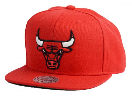 MITCHEL & NESS SOLID TEAM SNAPBACK CHICAGO BULLS